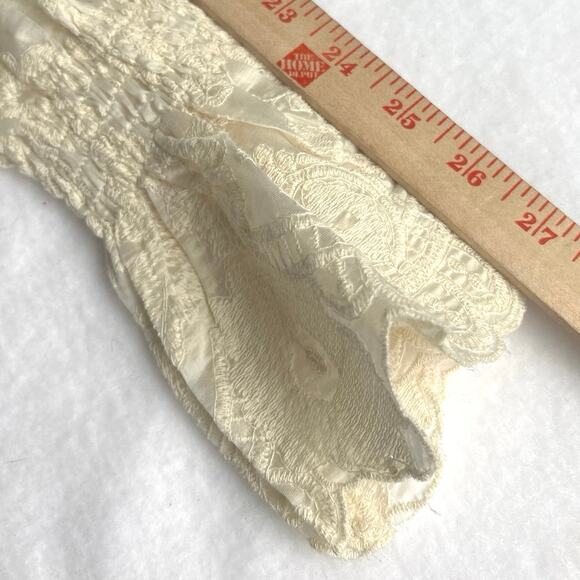 Taelynn Sheer Ivory Long Sleeve Button Down Blouse V Neck Ruffle Collar Sz Med - Picture 10 of 11